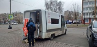 Профакция у гостиницы "Тайга" в Братске